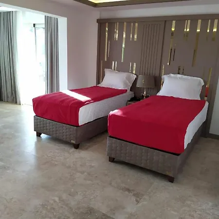 Sestra Hotel 2*