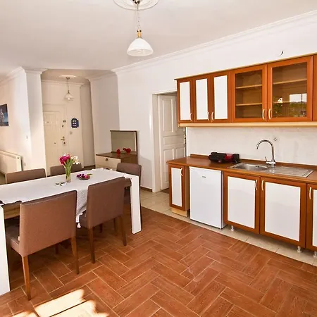 Sestra Otel 2*